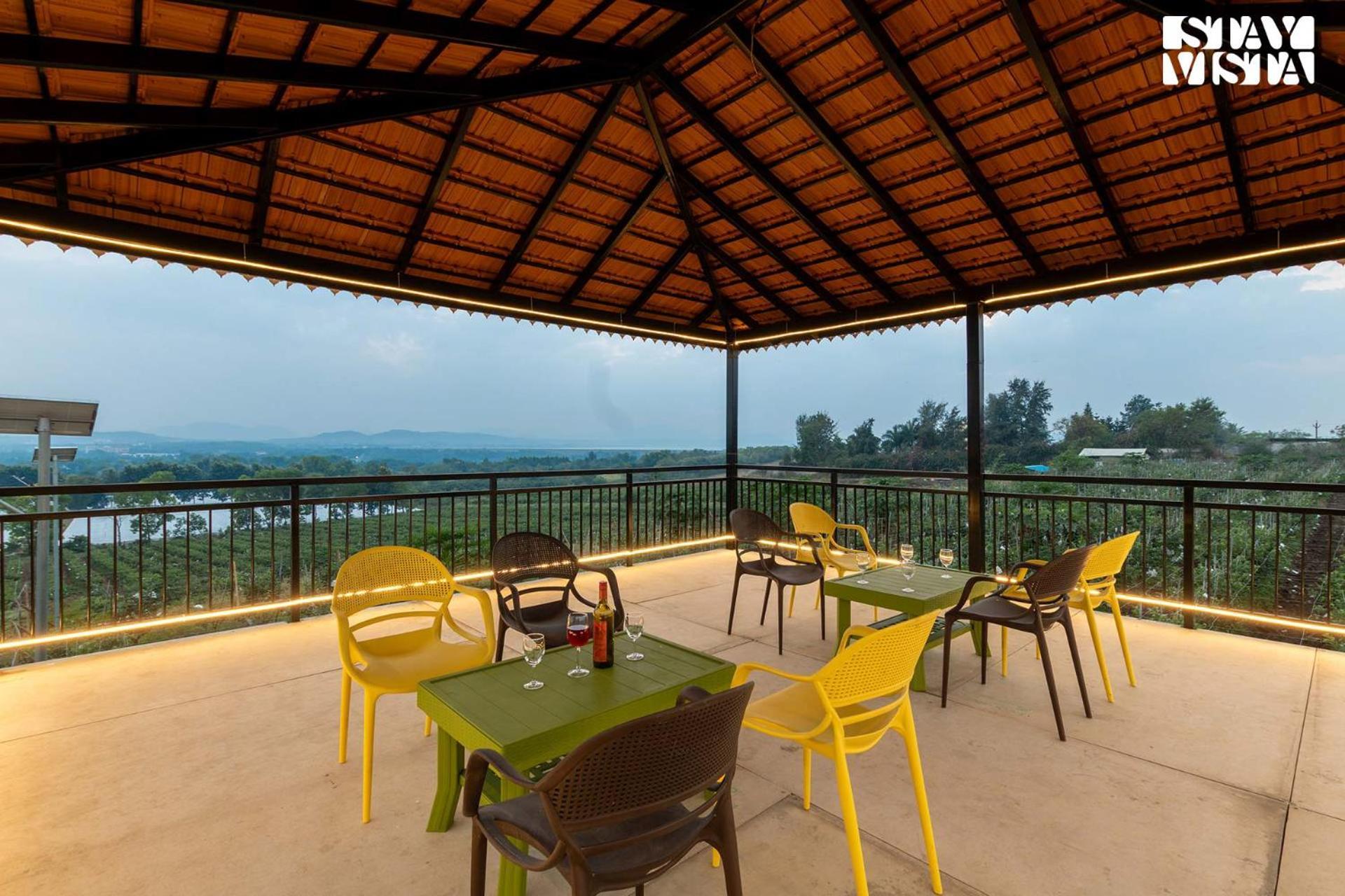 Stayvista'S Harvest Haven - Pool-View Villa With Deck & Machan Near Sula Nashik Bagian luar foto