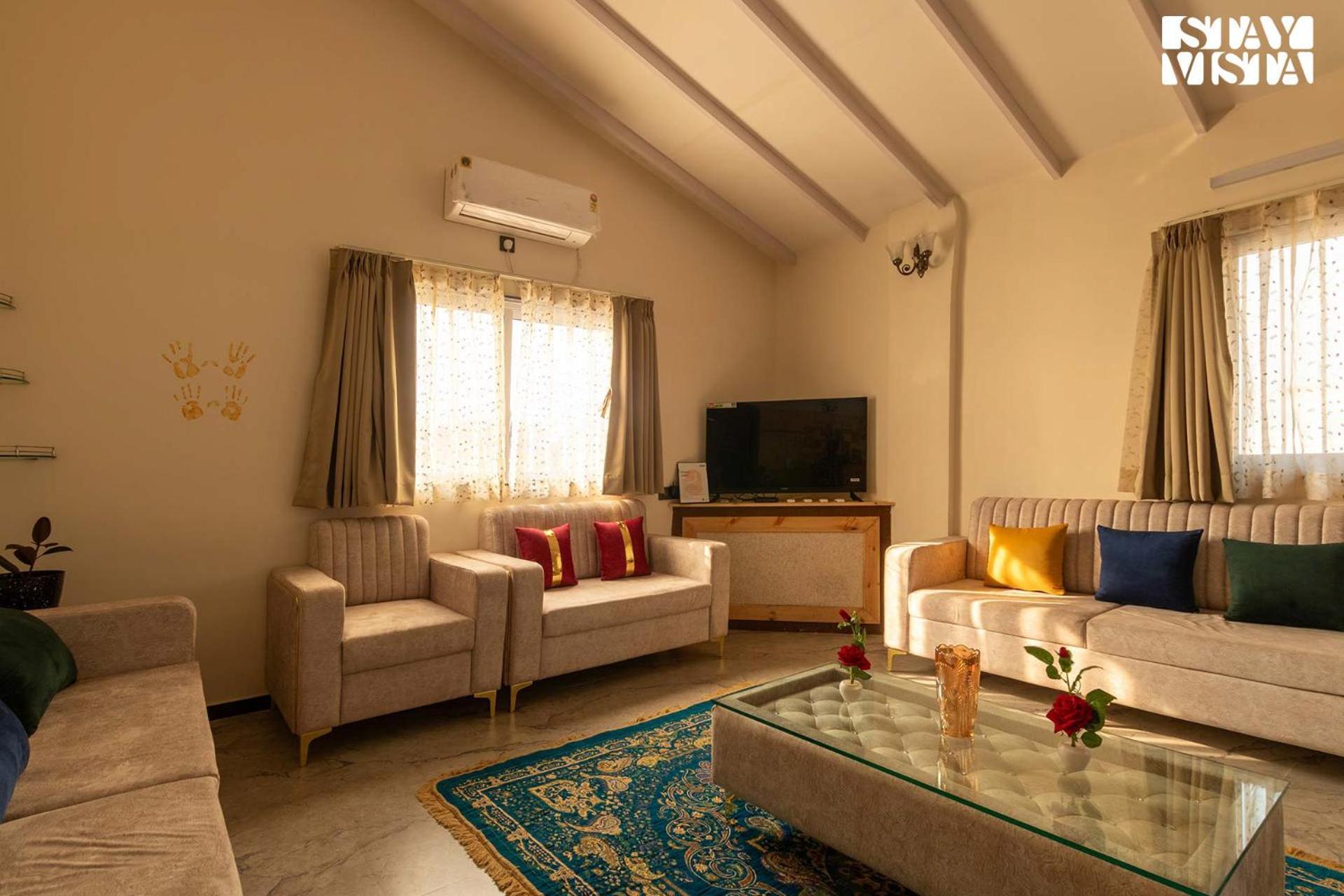 Stayvista'S Harvest Haven - Pool-View Villa With Deck & Machan Near Sula Nashik Bagian luar foto