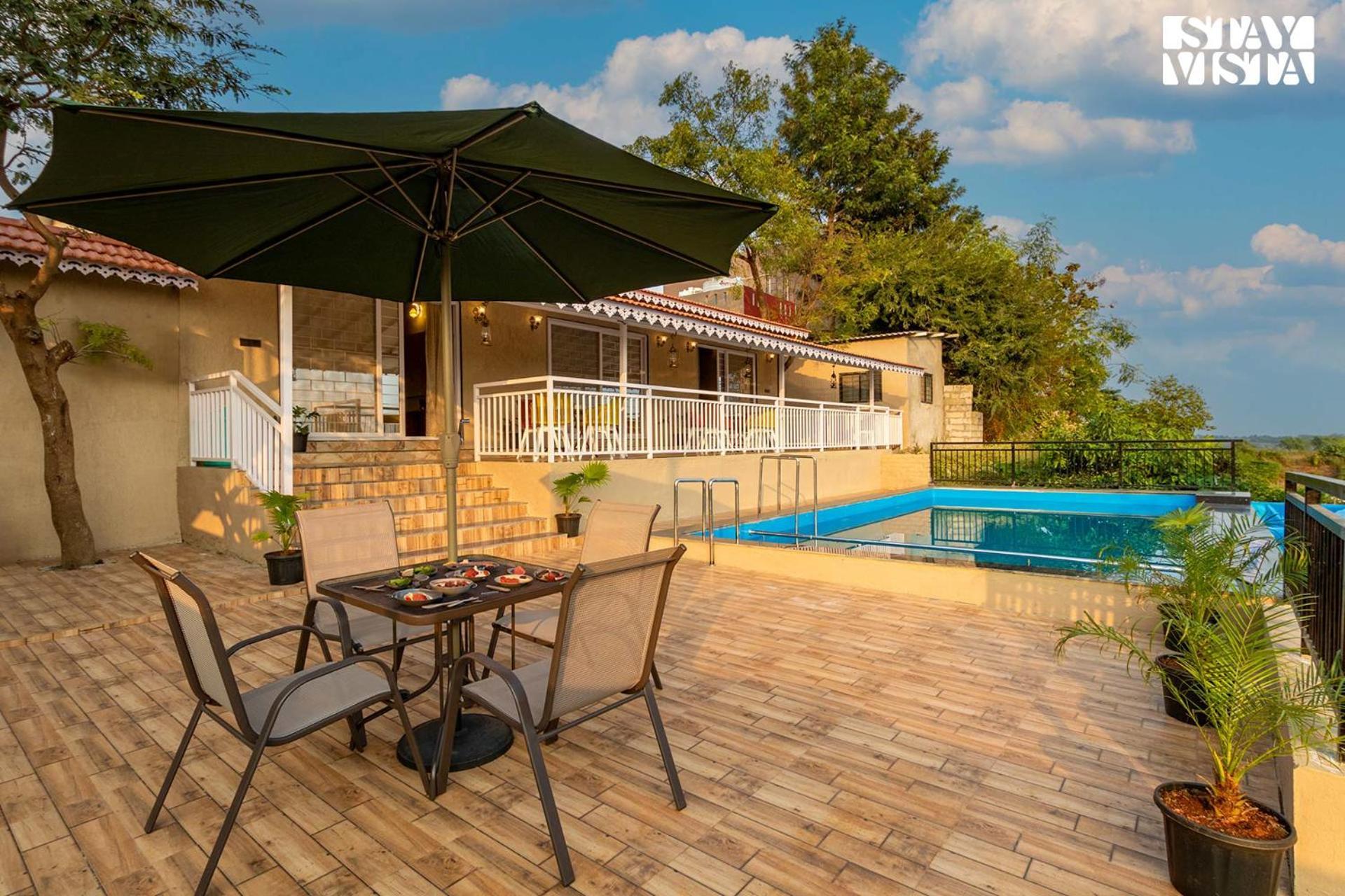 Stayvista'S Harvest Haven - Pool-View Villa With Deck & Machan Near Sula Nashik Bagian luar foto